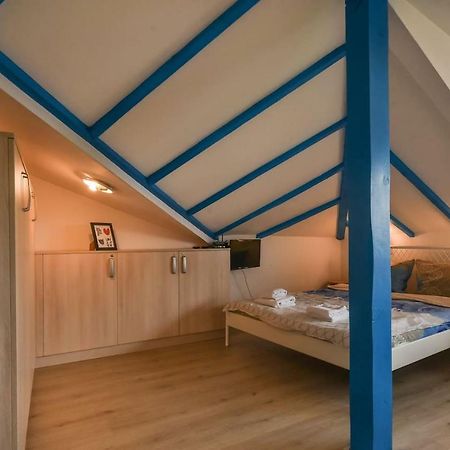 The Ivy House - A Cozy Attic Near The City Center By Flat Mаnager Sofia Esterno foto